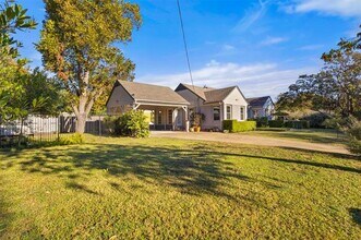 9461 Waterview Rd in Dallas, TX - Building Photo - Building Photo