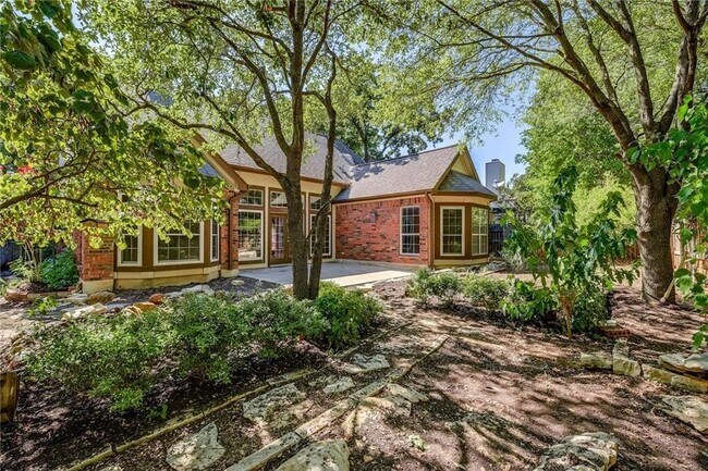 8412 Racine Trail in Austin, TX - Building Photo - Building Photo