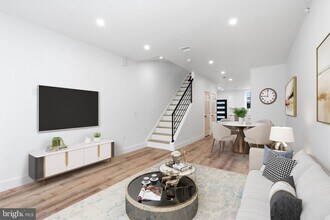 458 W Earlham Ter in Philadelphia, PA - Building Photo - Building Photo