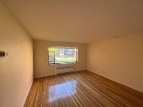 286 Massachusetts Ave, Unit #110 in Arlington, MA - Foto de edificio - Building Photo
