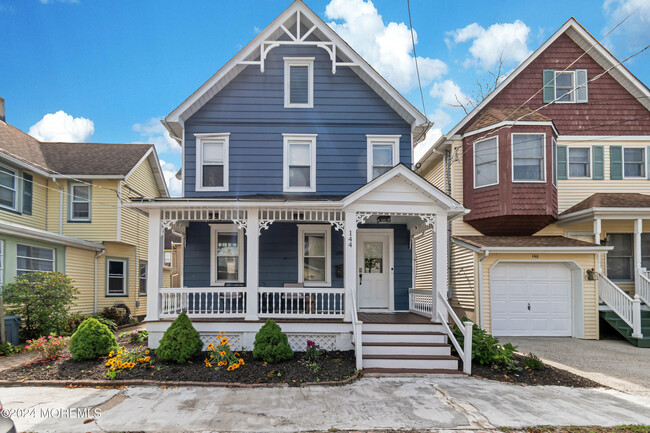 144 Embury Ave in Ocean Grove, NJ - Building Photo - Building Photo