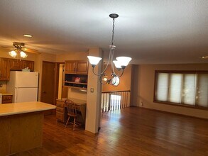2213 S Wellington Ave in Sioux Falls, SD - Building Photo - Building Photo
