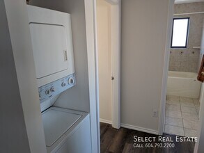 8598 McCutcheon Ave in Chilliwack, BC - Building Photo - Building Photo