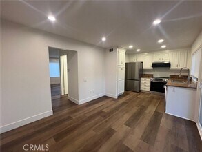 520 Breezewood Ct in Brea, CA - Building Photo - Building Photo