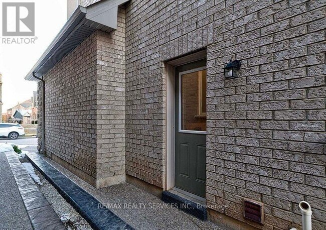 29 Lampman Cres in Brampton, ON - Building Photo - Building Photo
