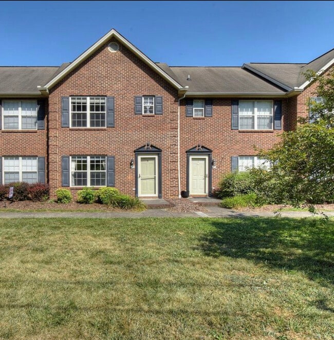 property at 1809 W Lakeview Dr