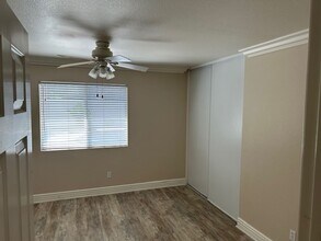 44706 Calle Lopez in Temecula, CA - Building Photo - Building Photo