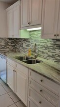117 Pass Key Rd in Siesta Key, FL - Building Photo - Building Photo