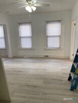 649 Bridgeport Ave in Bridgeport, CT - Building Photo