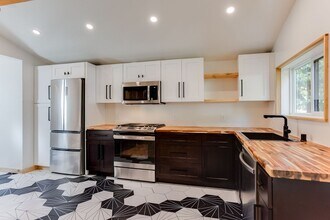 3909 Xerxes Ave S in Minneapolis, MN - Building Photo - Building Photo