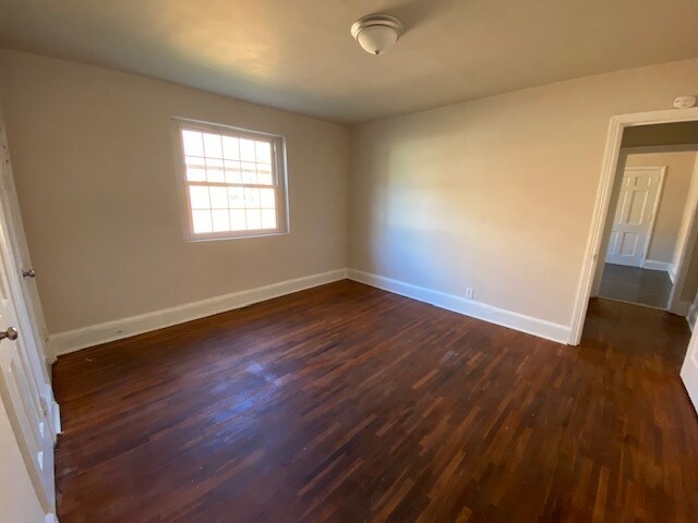 1004 Elwell Ave in Greensboro, NC - Building Photo - Building Photo