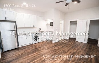 1700 Park St N, Unit 24 in St. Petersburg, FL - Foto de edificio - Building Photo