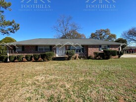 109 Brewton Ct