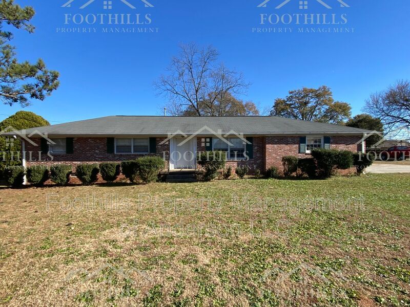 109 Brewton Ct in Anderson, SC - Building Photo