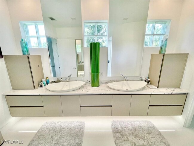 property at 27281 Tennessee St