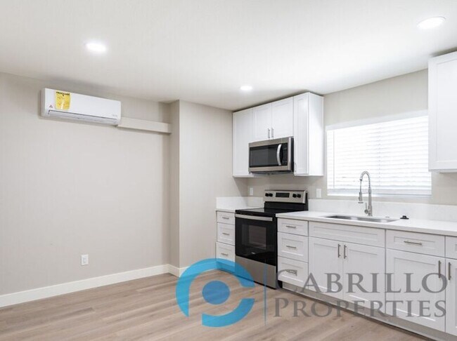 4847 Mansfield St in San Diego, CA - Building Photo - Building Photo