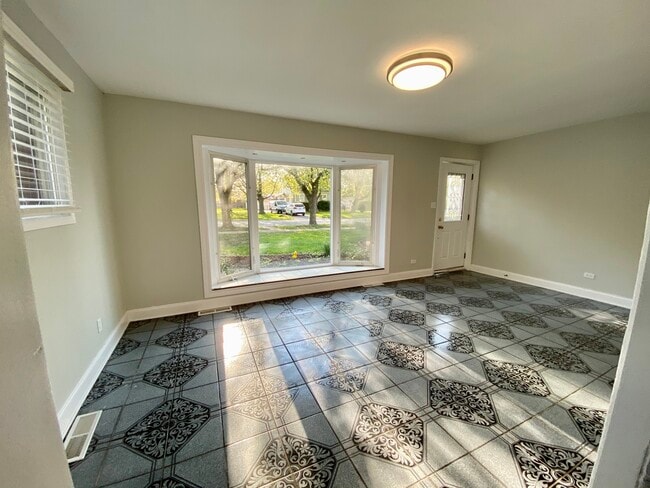 17333 Chicago Ave in Lansing, IL - Building Photo - Building Photo