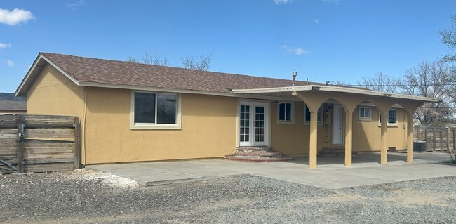 11750 Sitka St in Reno, NV - Building Photo - Building Photo