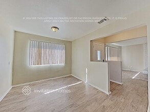 27198 Norwood St in Highland, CA - Foto de edificio - Building Photo