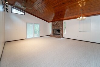 5127 Shore Dr in St. Augustine, FL - Building Photo - Building Photo