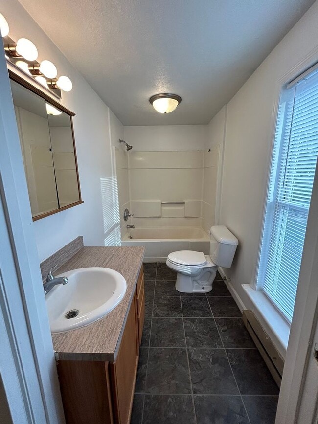 1402 Alabama St, Unit 1402 Alabama Street #3 in Lafayette, IN - Building Photo - Building Photo