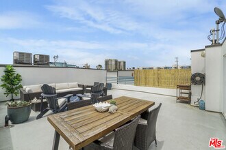 115 Galleon St in Marina Del Rey, CA - Building Photo - Building Photo
