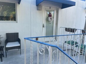 225 SE 16th Ave in Fort Lauderdale, FL - Building Photo - Building Photo