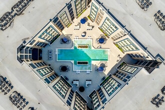 Ely at the Ballpark in Houston, TX - Building Photo - Building Photo