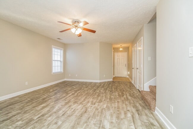 1625 Beaconcrest Cir in Murfreesboro, TN - Foto de edificio - Building Photo