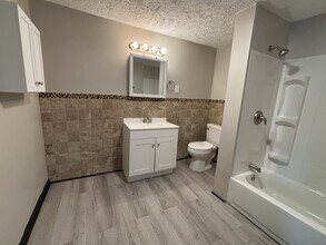 1901 Maple Ave NE in Canton, OH - Building Photo - Building Photo