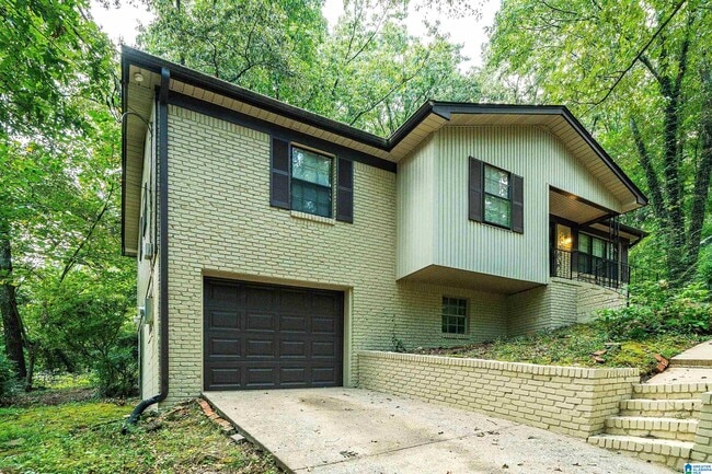 2415 Ormond Dr in Center Point, AL - Building Photo - Building Photo