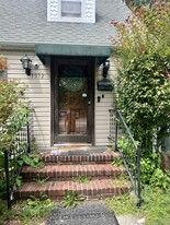 1012 Main St in Fords, NJ - Building Photo