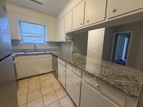 121 Canvasback Dr in Summerville, SC - Foto de edificio - Building Photo