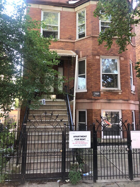 2421 S Drake Ave in Chicago, IL - Building Photo