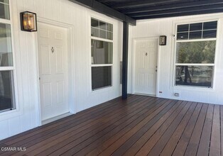152 Kings Pl in Westlake Village, CA - Building Photo - Building Photo