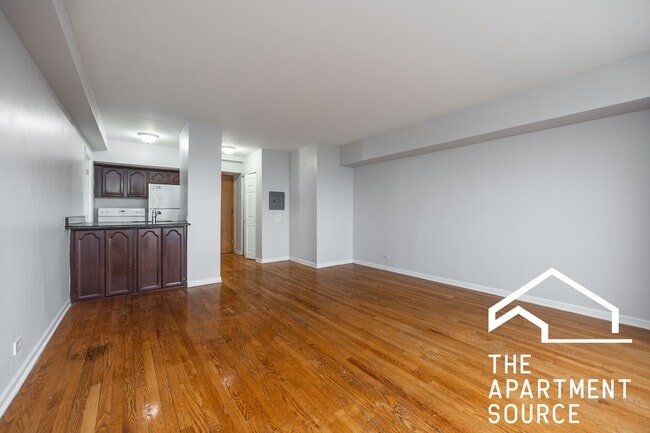 4180 N Marine Dr, Unit 1206 in Chicago, IL - Foto de edificio - Building Photo