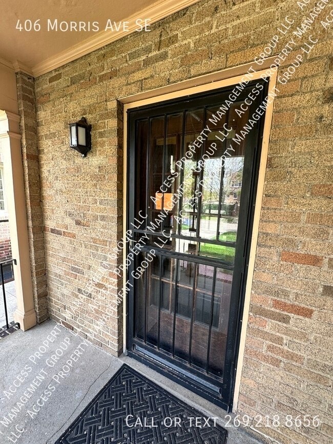 406 Morris Ave SE in Grand Rapids, MI - Building Photo - Building Photo