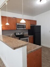 1935 Fletcher St in Hollywood, FL - Building Photo - Building Photo