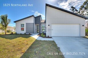 1829 Northland Ave in North Port, FL - Building Photo