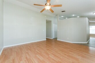 8642 Wellington Loop in Kissimmee, FL - Building Photo - Building Photo