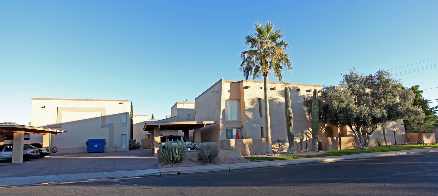Peppertree Place in Scottsdale, AZ - Foto de edificio