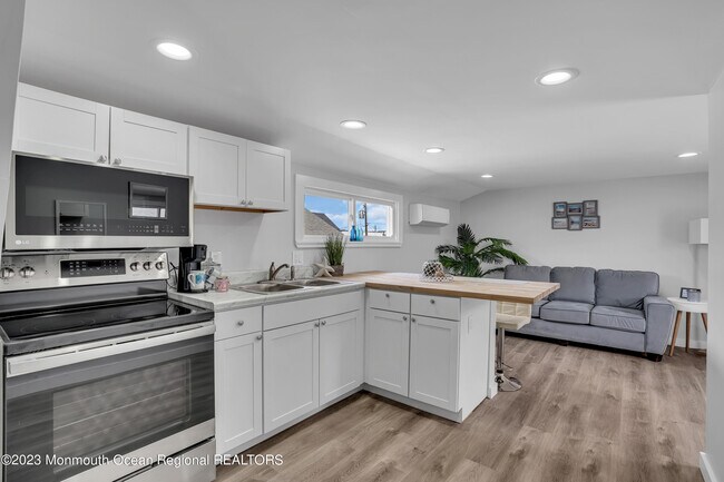 115 Blaine Ave-Unit -2 in Seaside Heights, NJ - Building Photo - Building Photo