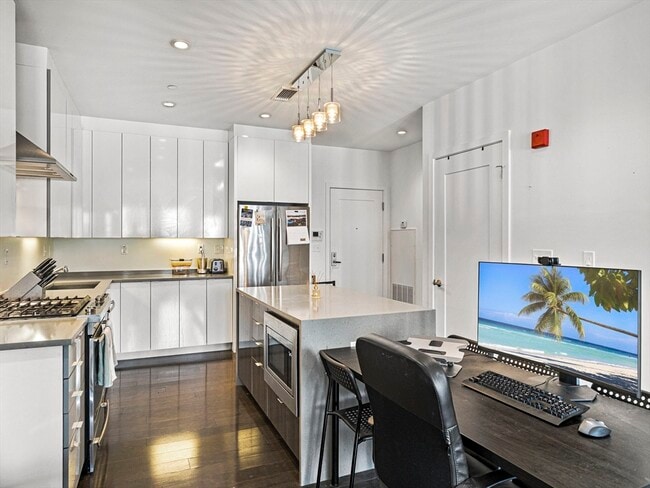 2 W 6th St, Unit 1