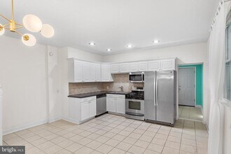 2734 Edgemont St in Philadelphia, PA - Building Photo - Building Photo