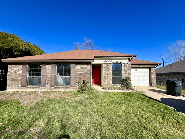 2303 Cactus Dr in Killeen, TX - Foto de edificio - Building Photo