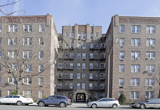 Celtic Park in Woodside, NY - Building Photo - Building Photo