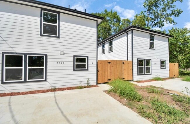 5709 Breland St in Houston, TX - Building Photo - Building Photo