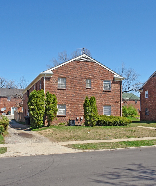 3537 Otterbein Ave in Dayton, OH - Foto de edificio - Building Photo