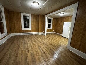 408 S Queen St in Littlestown, PA - Building Photo - Building Photo