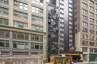 41 W 24th St in New York, NY - Building Photo - Primary Photo